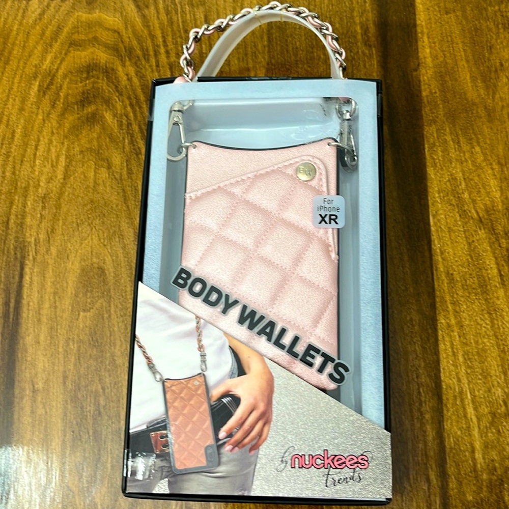 🌸 NWOT Pink Body Wallet